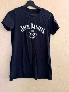 Jack Daniel's Black Logo Tee pit to pit 18", length 27"